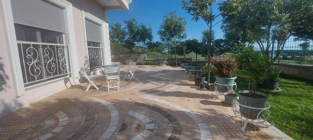 Villa Luiss Panorama Durres Bagian luar foto