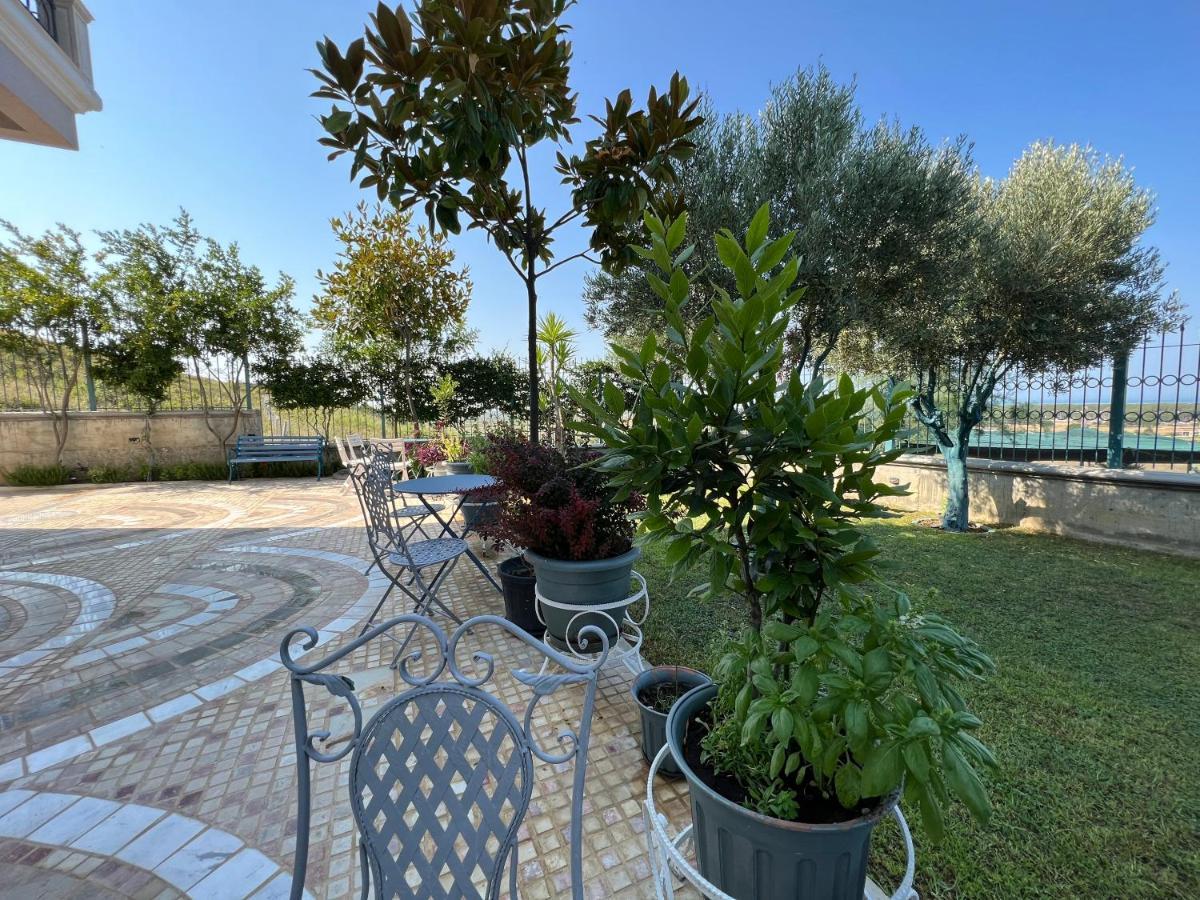 Villa Luiss Panorama Durres Bagian luar foto