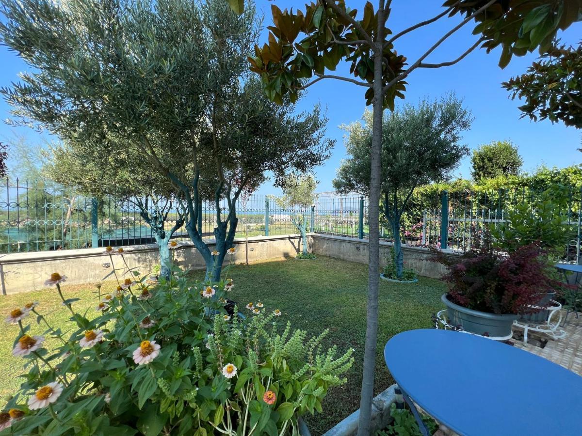 Villa Luiss Panorama Durres Bagian luar foto